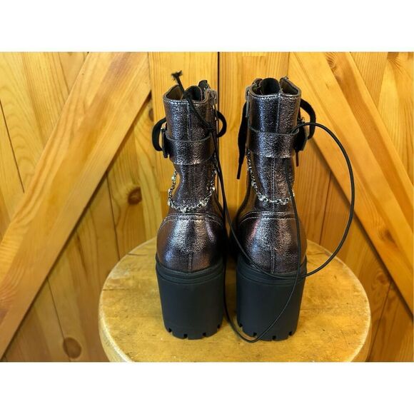 Pop Yeardly Pewter Combat Ankle Boots Metallic Lug Sole Chain Womens 6.5 NWOT - Picture 4 of 7
